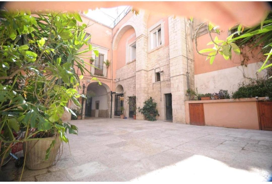 Casa Vacanza Saint Patrick Barletta Exteriör bild